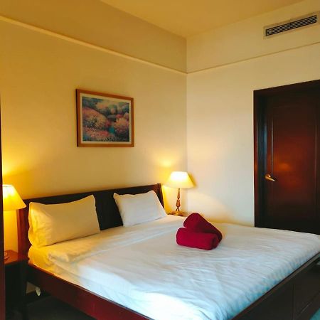 Luxhouz Suites At Times Square Kuala Lumpur Exterior foto