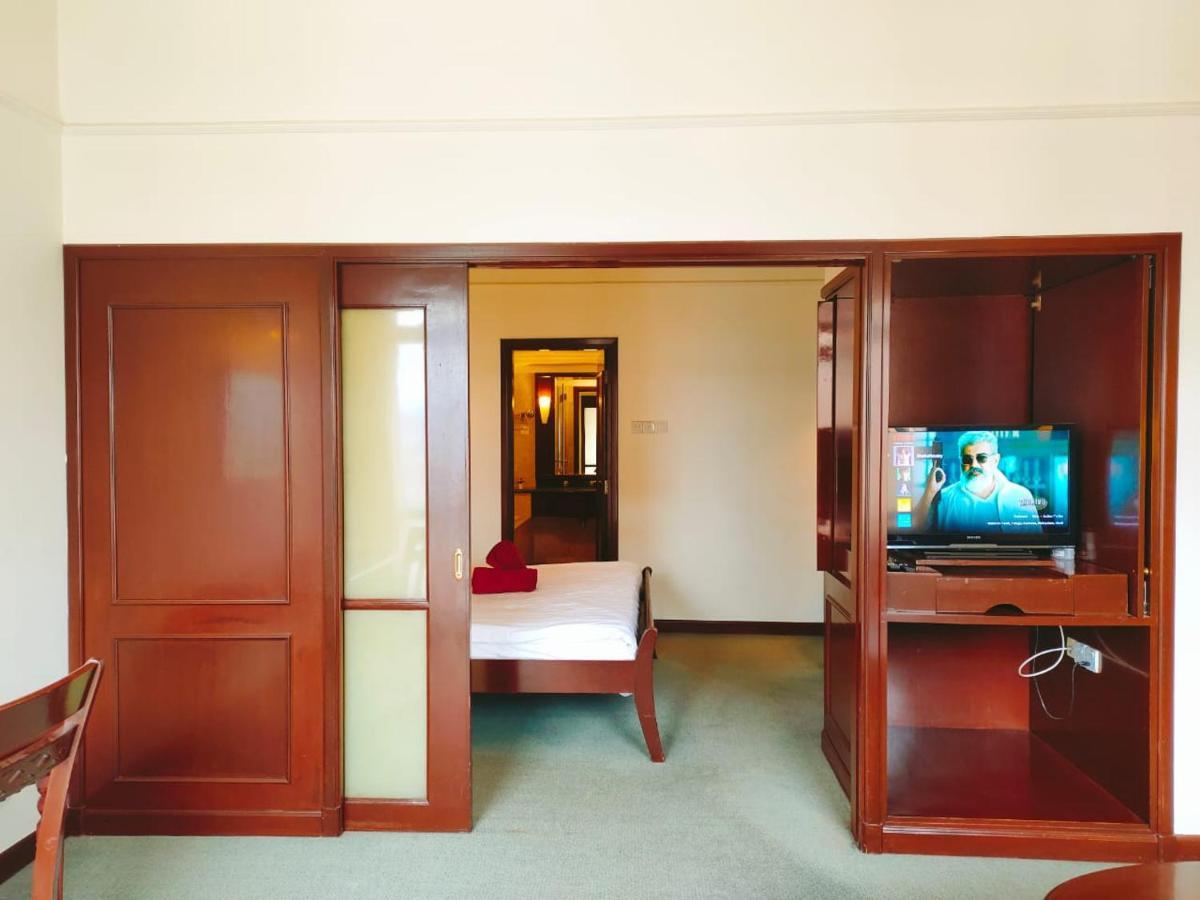 Luxhouz Suites At Times Square Kuala Lumpur Exterior foto