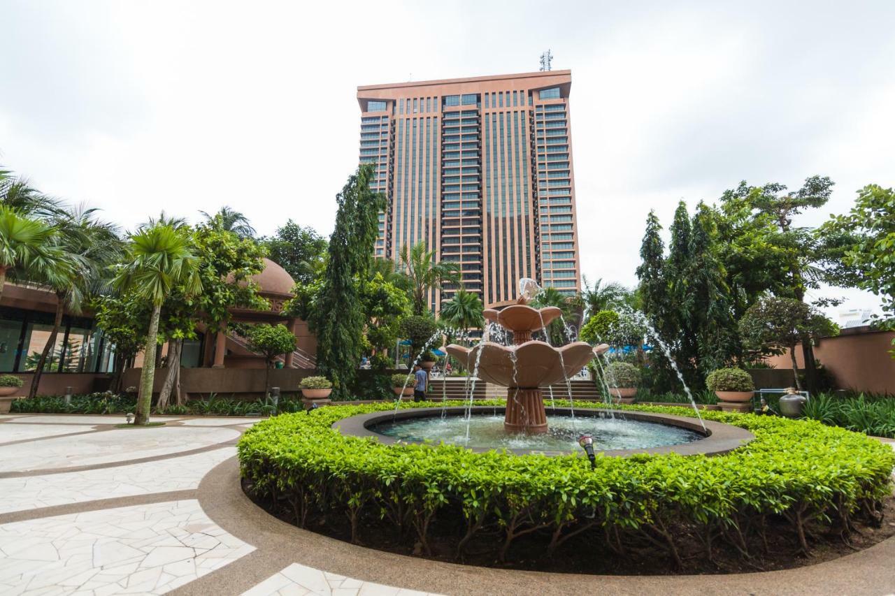 Luxhouz Suites At Times Square Kuala Lumpur Exterior foto