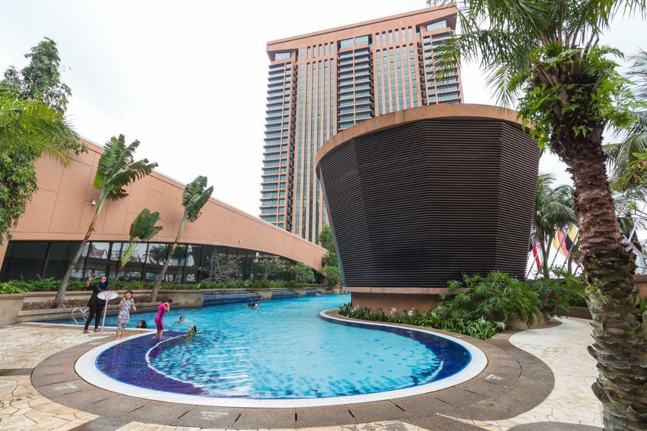 Luxhouz Suites At Times Square Kuala Lumpur Exterior foto